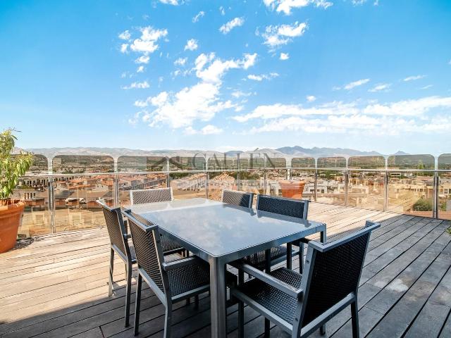 Ático en venta en Castelló de la Plana / Castellón de la Plana, Castelló / Castellón