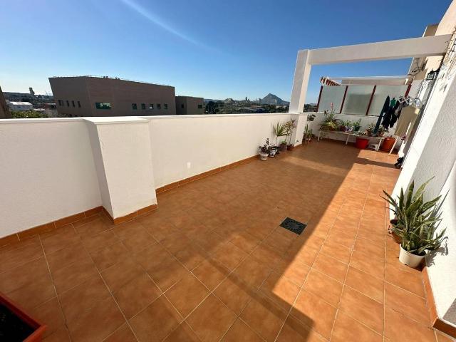 Ático en venta en Sant Vicent del Raspeig / San Vicente del Raspeig, l'Alacantí