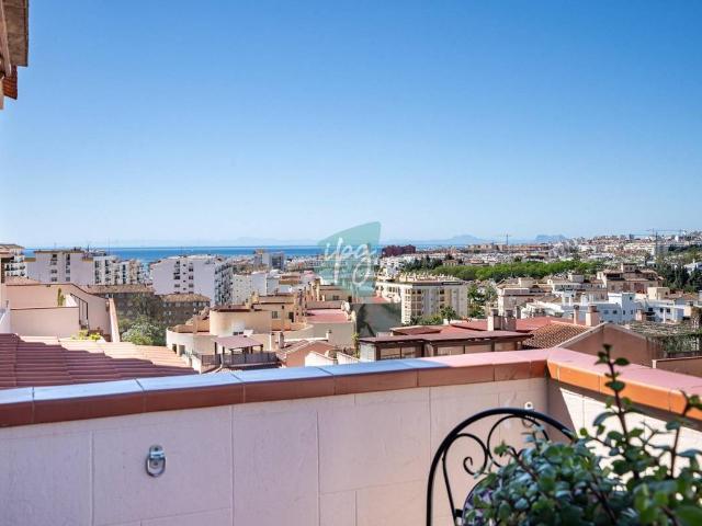 Ático en venta en Barriada Islas Canarias, Costa del Sol Occidental