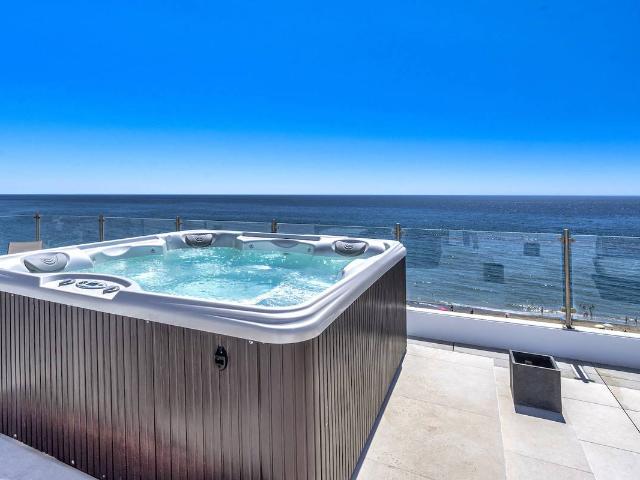 Ático en venta en Barriada Islas Canarias, Costa del Sol Occidental