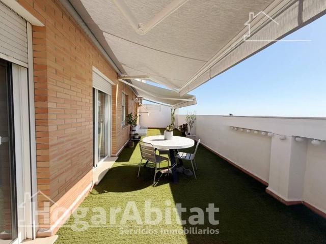 Ático en venta en Chiva, València / Valencia