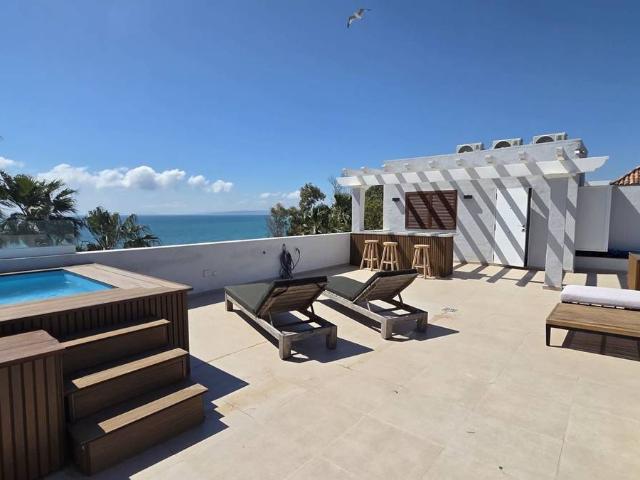 Ático en venta en Barriada Islas Canarias, Costa del Sol Occidental