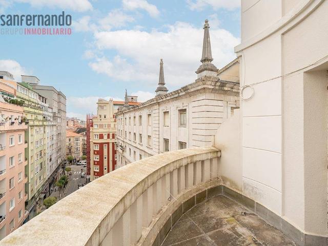 Ático en venta en Correos, Santander