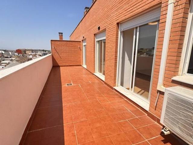 Ático en venta en Linares, Andalucía
