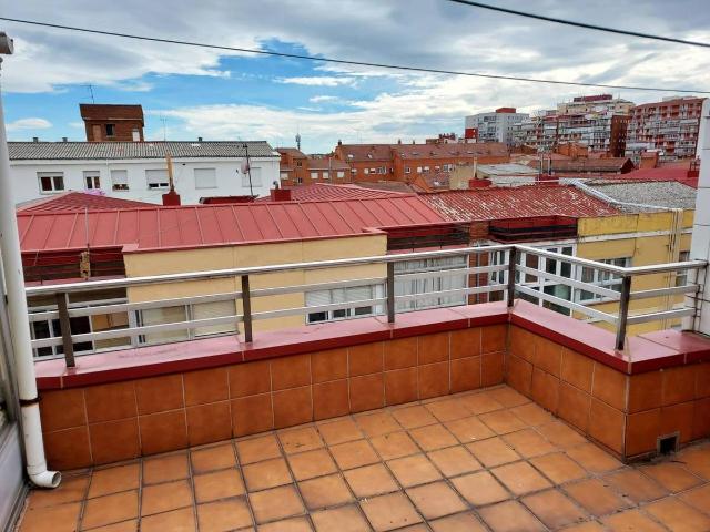 Ático en venta en León, Centro