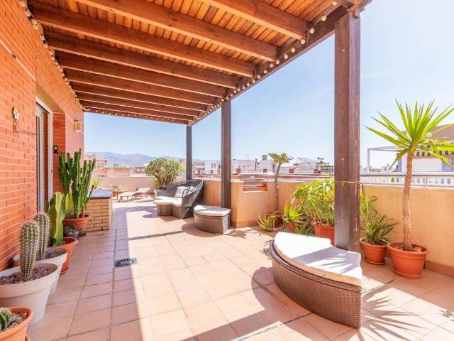 Ático en venta en Almería, Andalucía