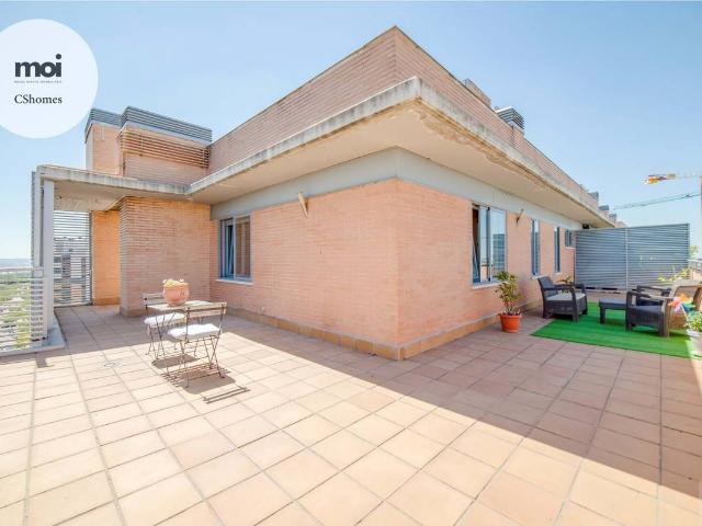 Ático en venta en Madrid, Cortes