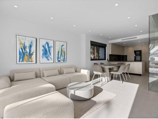 Piso en venta en Rincon de Pilar, Costa del Sol Occidental