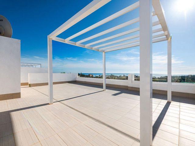 Ático en venta en Barriada Islas Canarias, Costa del Sol Occidental