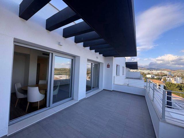 Ático en venta en Barriada Islas Canarias, Estepona