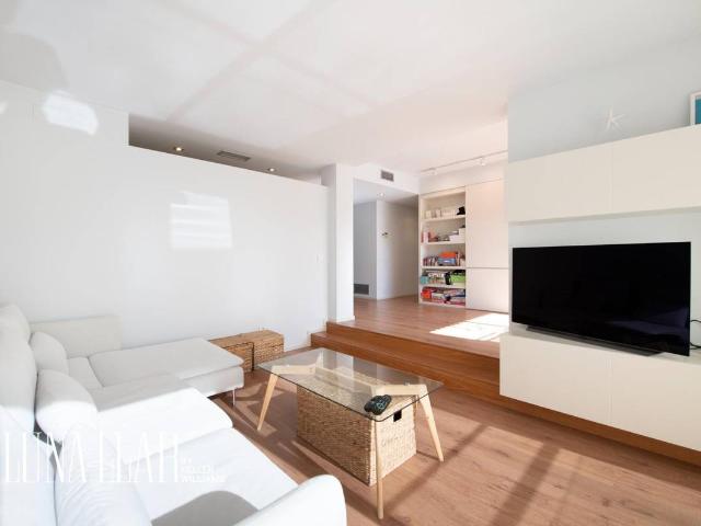 Ático en venta en Gavà, Àngela Roca