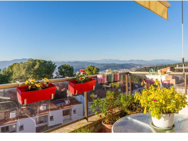 Ático en venta en Girona, Montjuïc Ático en venta en Girona, Montjuïc