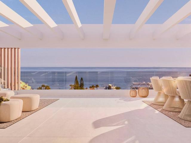 Ático en venta en Barriada Islas Canarias, Costa del Sol Occidental