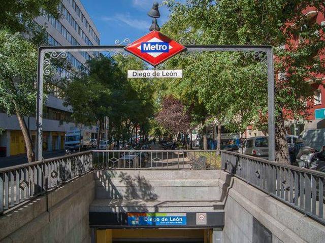 Ático en venta en Medina-sidonia, Madrid