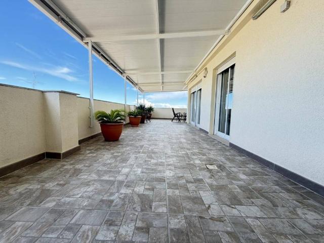 Ático en venta en l'Alcúdia, València / Valencia
