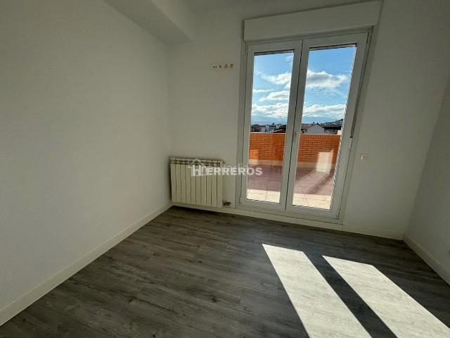 Ático en venta en Villapatro, Lardero