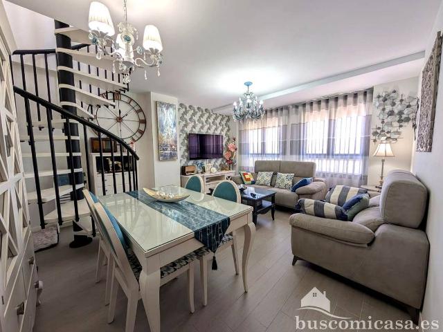 Ático en venta en Linares, Andalucía