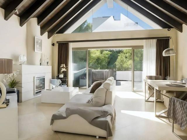Ático en venta en Benahavís, Val de Guadalmina
