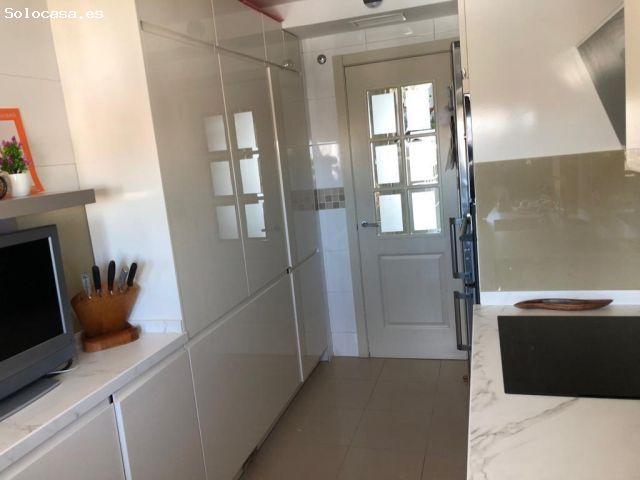 Piso en venta en Triana, Sevilla