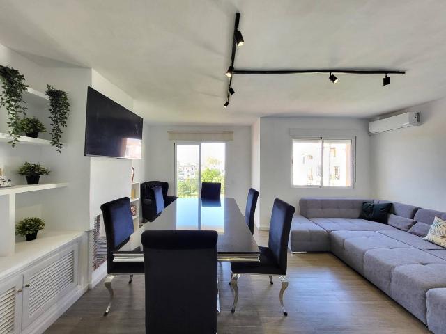 Ático en venta en Barriada Islas Canarias, Costa del Sol Occidental
