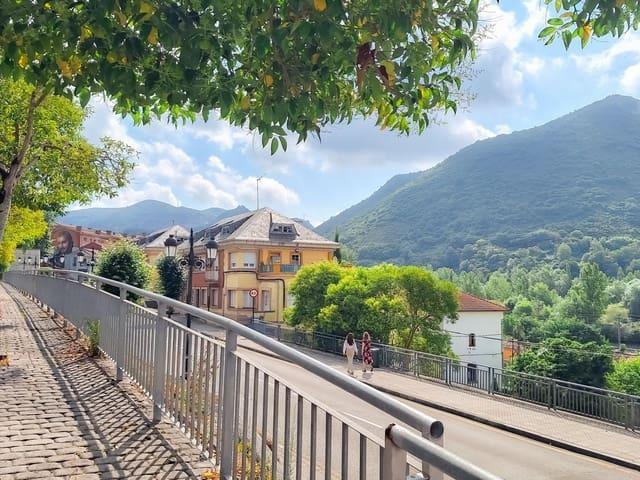 Ático en venta en Oviedo, Casco Antiguo