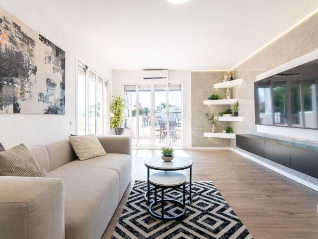 Ático en venta en Estepona, Barriada Blas Infante