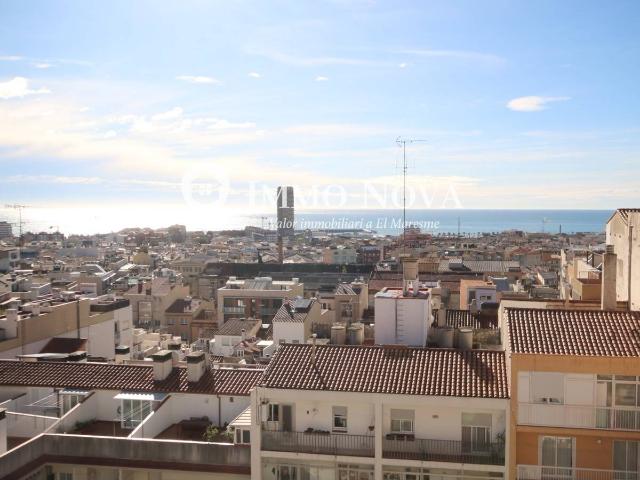 Ático en venta en Eixample, Maresme