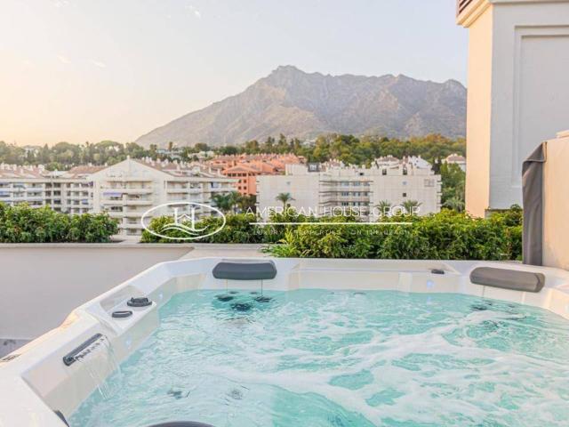 Ático en venta en Marbella, Casco antiguo