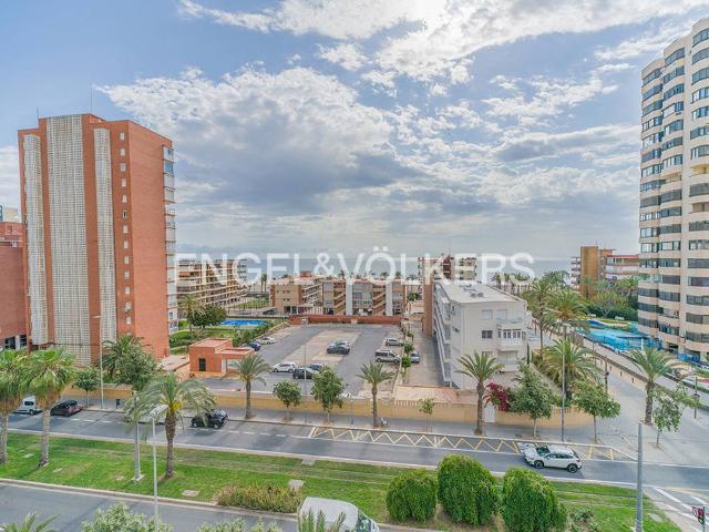 Ático en venta en Casco Antiguo - Santa Cruz - Ayuntamiento, l'Alacantí