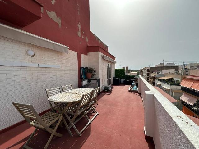 Ático en venta en la Plana Alta, Valencia