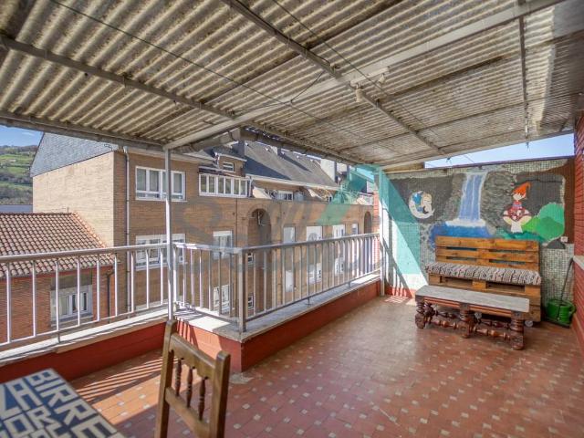 Ático en venta en Mieres, Asturias
