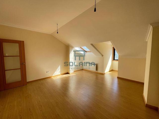 Ático en venta en San Cibrao das Viñas, Ourense