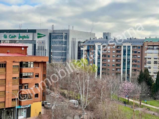 Ático en venta en León, Centro