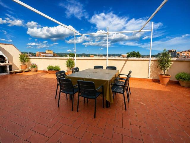 Ático en venta en Barri Vell, Girona