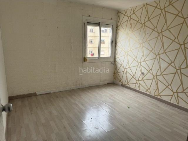 Ático en venta en Fondo, Santa Coloma de Gramenet