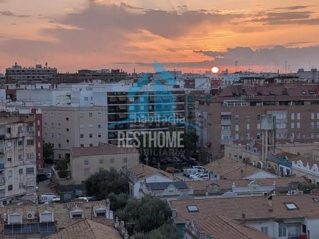 Ático en venta en Ciutat Vella, València