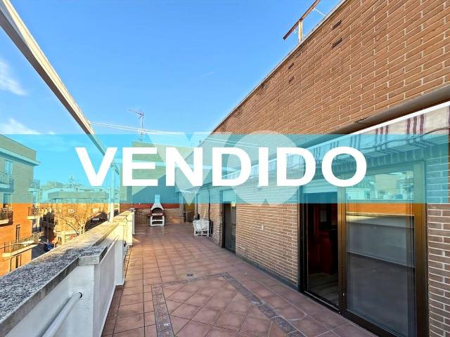Ático en venta en Cortes, Madrid
