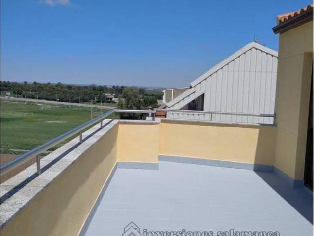 Ático en venta en Villares De La Reina