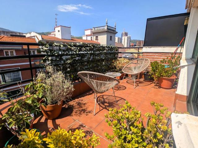 Ático en venta en Ibaiondo, Bilbao