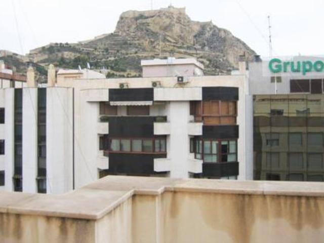 Ático en venta en Casco Antiguo - Santa Cruz - Ayuntamiento, l'Alacantí