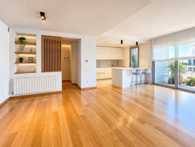 Ático en venta en Districte 5, Barcelonès
