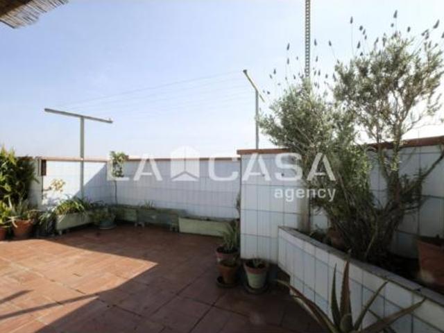 Ático en venta en Nou Barris, Barcelonès
