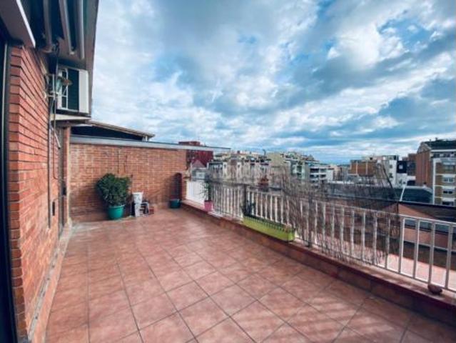 Ático en venta en Sant Martí, Barcelonès