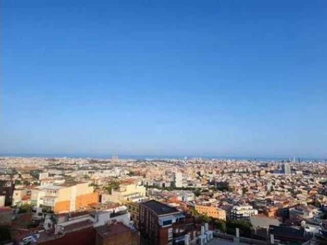 Ático en venta en Nou Barris, Barcelonès