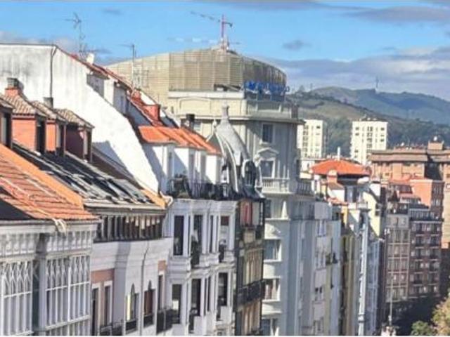 Ático en venta en Abando, Bilbao