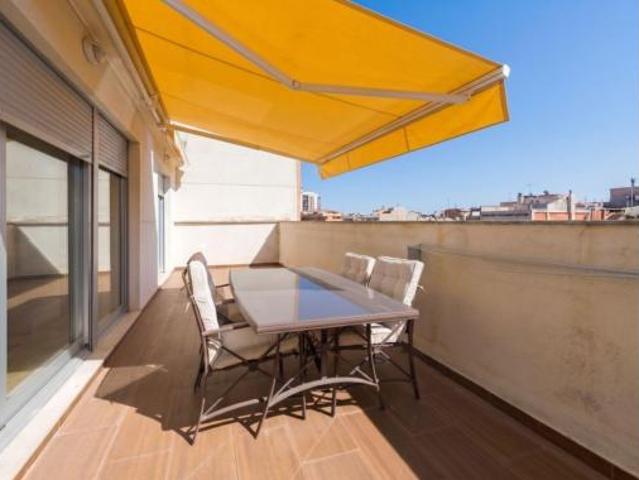 Ático en venta en la Plana Alta, Valencia