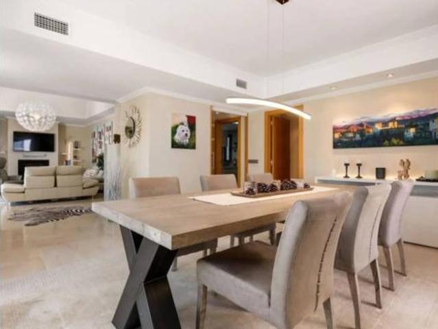 Ático en venta en Vista Azur, Estepona