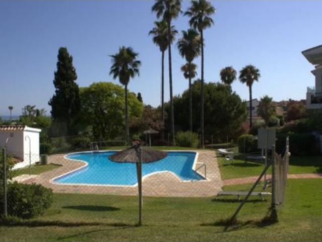 Ático en venta en Bahía Dorada, Estepona