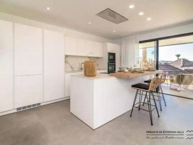 Ático en venta en Barriada Islas Canarias, Estepona