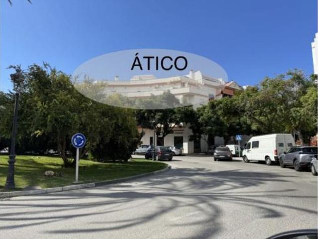Ático en venta en Barriada Islas Canarias, Estepona